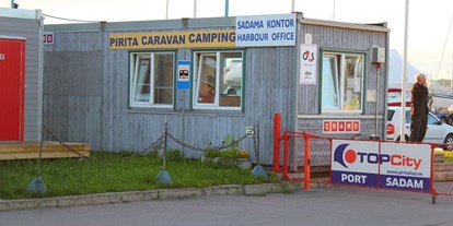 Motorhome parking space - öffentliche Verkehrsmittel - Estonia - Pirita Harbour Camping