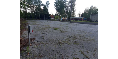 Plaza de aparcamiento para autocaravanas - Hunde erlaubt: Hunde teilweise - Altdöbern - Stellplätze teilweise auf Splitt  - mehrere Stellplätze in Spremberg/Lausitz/Spreewald/Brandenburg 