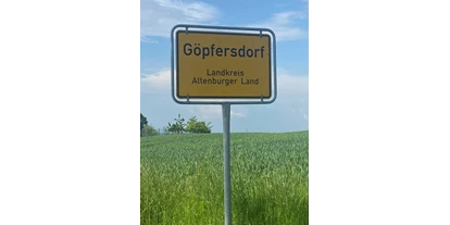 Motorhome parking space - Wohnwagen erlaubt - Posterstein - Stellplatz in Ostthüringen auf dem Land, an der Tischlerei