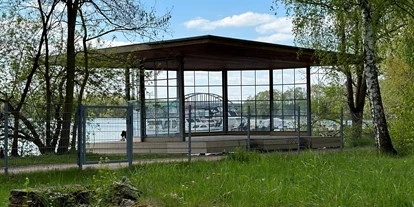 Reisemobilstellplatz - Umgebungsschwerpunkt: Stadt - Derwitz - Stellplatz am Templiner See – Kongresshotel Potsdam