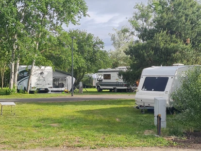 Place de parking pour camping-car - SUP Möglichkeit - Welzow - Camp Casel - Das Feriendorf für Camping und Wohnen am Gräbendorfer See