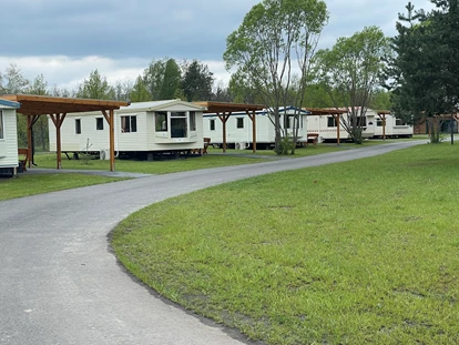 Reisemobilstellplatz - Art des Stellplatz: im Campingplatz - Altdöbern - Mobilheime sind sehr schön - Camp Casel - Das Feriendorf für Camping und Wohnen am Gräbendorfer See