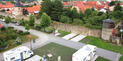 Motorhome parking space - Entsorgung Toilettenkassette - Henneberg - Stellplatz am Hexenturm