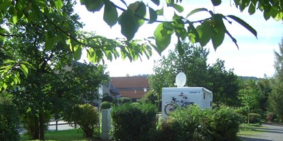 Motorhome parking space - Tennis - Kühndorf - Reisemobil-Stellplatz - Reisemobil-Stellplatz