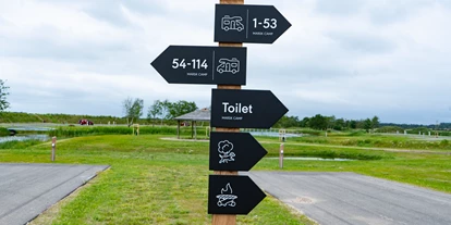 Place de parking pour camping-car - Entsorgung Toilettenkassette - Danemark - Hundepark rechts - Marsk Camp
