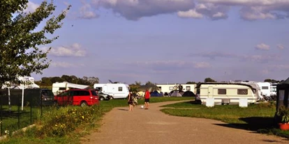 Reisemobilstellplatz - Badestrand - Lexow - Camping am Müritzarm - Camping am Müritzarm
