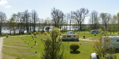 Reisemobilstellplatz - SUP Möglichkeit - Cambs - Wohnmobilpark am See Neukloster