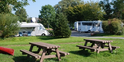 Place de parking pour camping-car - Art des Stellplatz: eigenständiger Stellplatz - Schwerinsdorf - Reisemobilhafen in Detern