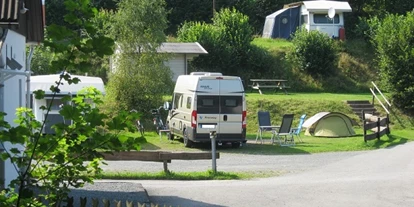 Plaza de aparcamiento para autocaravanas - Umgebungsschwerpunkt: Fluss - Meschede - Wohnmobilstellplatz Campingplatz Valmetal