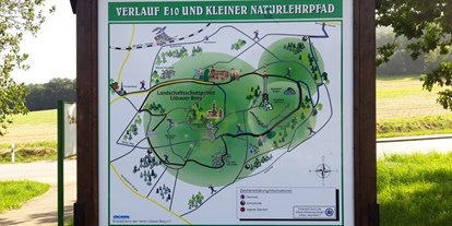 Reisemobilstellplatz - Art des Stellplatz: eigenständiger Stellplatz - Waldhufen - Stellplatz am Löbauer Berg/Friedenshain
