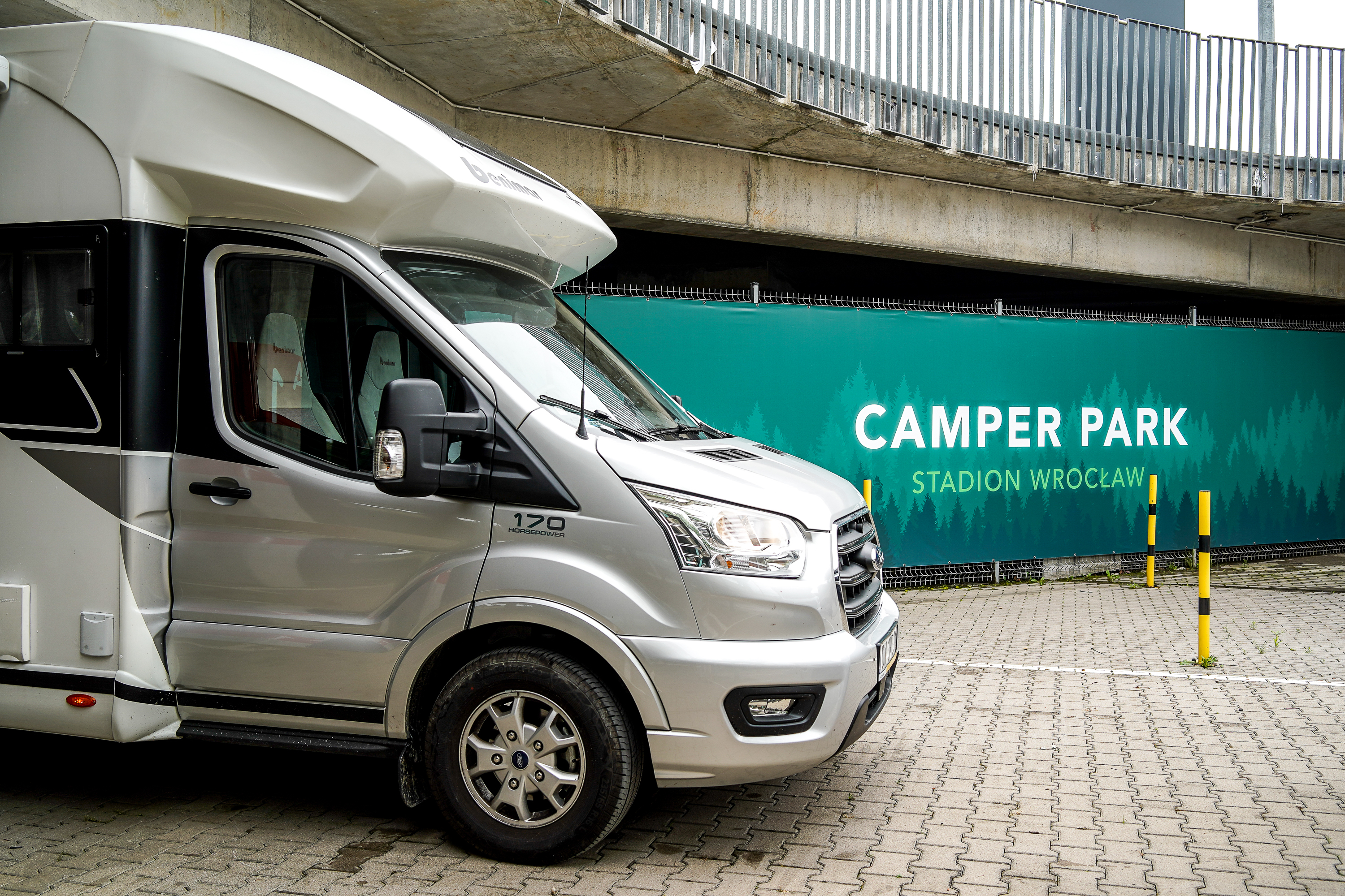 Wohnmobilstellplatz - Camper Park on Wroclaw Stadium