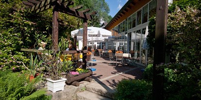 Motorhome parking space - Restaurant - Altenburg (Altenburger Land) - Terrasse - Hotel Zur Lochmühle