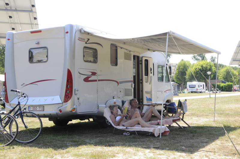 área de autocaravanas - Platz - Camping De Binnenvaart