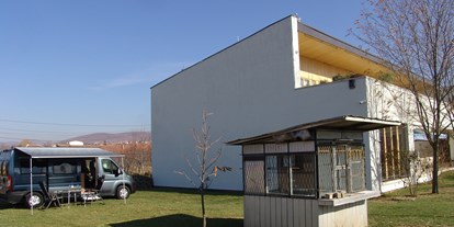 Reisemobilstellplatz - Duschen - Kosovo - Hotel Gracanica