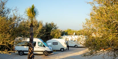 Parkeerplaats voor camper - Grauwasserentsorgung - Algarve - Oasis Camp