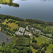 Parkeerplaats voor campers - Reisemobilhafen auf der Badehalbinsel Absberg
