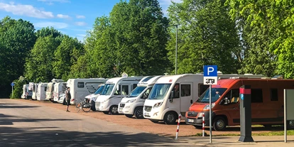 Parkeerplaats voor camper - Schlüsselfeld - Reisemobilstellplatz Heinrichsdamm