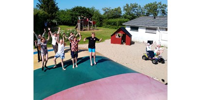 Motorhome parking space - öffentliche Verkehrsmittel - West Jutland - Playground for children and young people - Nissum Fjord Camping