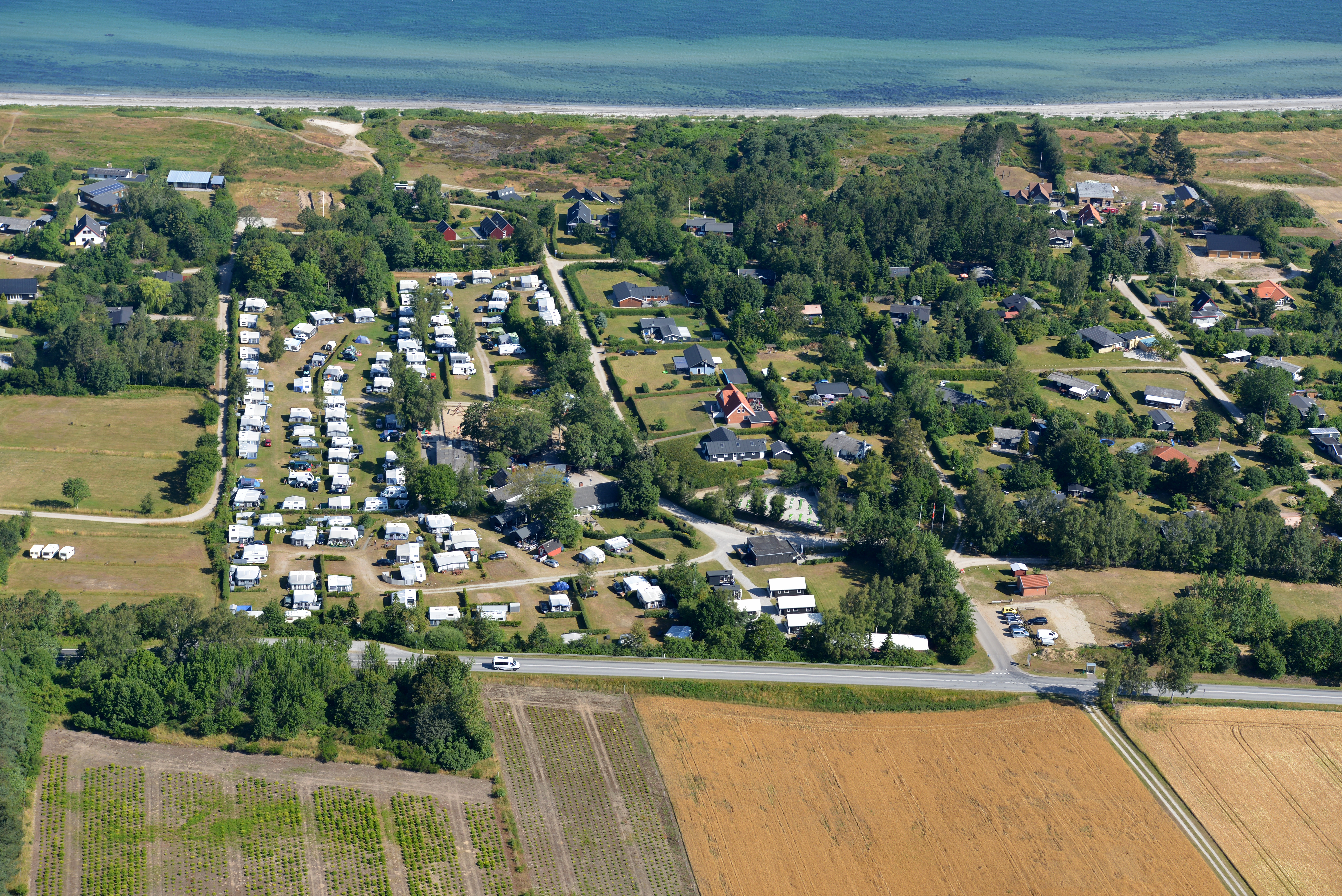 Camperplaats - Aerial view of the square - Dalgård camping