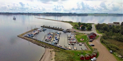 Posto auto camper - Umgebungsschwerpunkt: Strand - Farso - Sundsøre Lystbådehavn overblik fra oven - Sundsøre Lystbådehavn