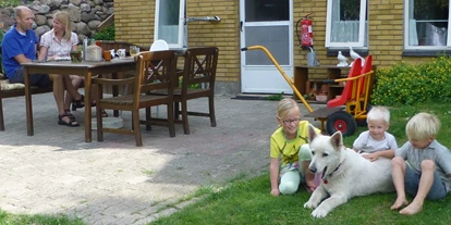 Reisemobilstellplatz - Spielplatz - Nørre Snede - Camping Gyvelborg øko & gårdbutik