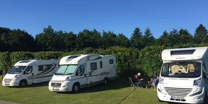 Place de parking pour camping-car - SUP Möglichkeit - Sindal Kommune - Stellplatz Sindal Camping - A35 Sindal Camping Dänemark Kanuverleih