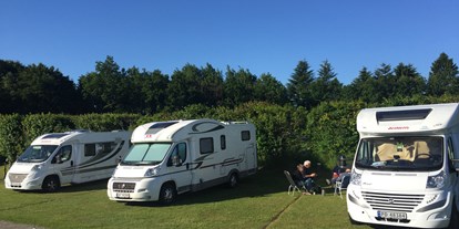 Motorhome parking space - Wohnwagen erlaubt - Denmark - Stellplatz Sindal Camping - A35 Sindal Camping Dänemark Kanuverleih