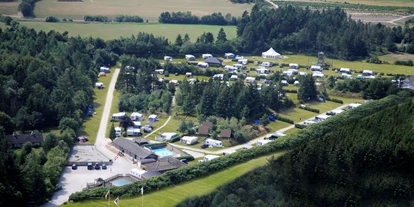 Parkeerplaats voor camper - SUP Möglichkeit - Sindal Kommune - Luftbild von Sindal Camping - A35 Sindal Camping Dänemark Kanuverleih