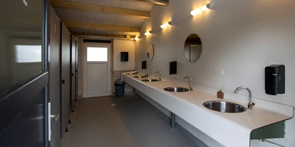 Reisemobilstellplatz - Zutendaal - 2022 neue Duschanlage - Camping Catsop