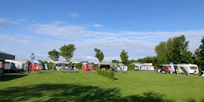 Place de parking pour camping-car - Frischwasserversorgung - Geersdijk - Minicamping en Stalling De Heuvel