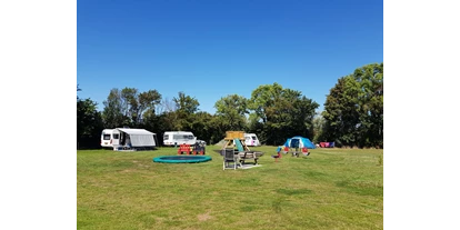 Parkeerplaats voor camper - Radweg - Vrouwenpolder - Minicamping en Stalling De Heuvel