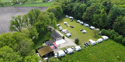 Motorhome parking space - Tennis - Ruurlo - SVR Mini Camping Molenallee ,Loenen op de Veluwe