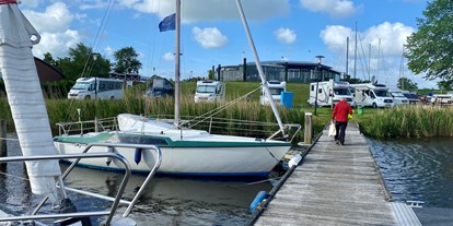Motorhome parking space - Bornwird - Jachthaven Lauwersmeer
