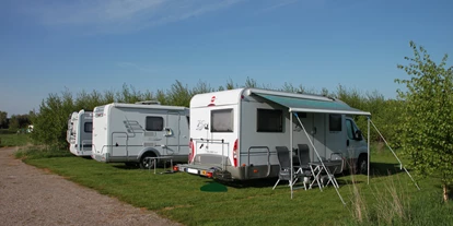 Place de parking pour camping-car - Umgebungsschwerpunkt: Therme(n) - Laag-Keppel - Kampeerhoeve Bussloo