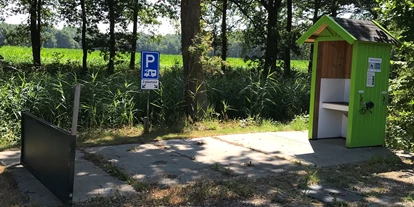 Reisemobilstellplatz - Wohnwagen erlaubt - APPELTERN - landgoed de Barendonk Beers Sanistation - Natuurkampeerterrein  Landgoed De Barendonk