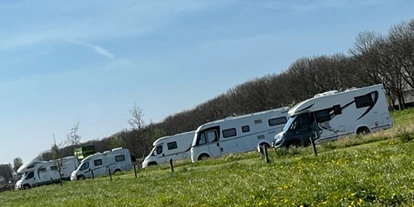 Plaza de aparcamiento para autocaravanas - Horssen - Camperlocatie Bij d'n Hop