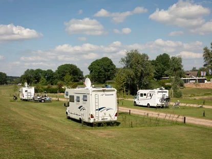 Reisemobilstellplatz - WLAN: teilweise vorhanden - Azewijn - Recreatiepark De Veerstal, camping