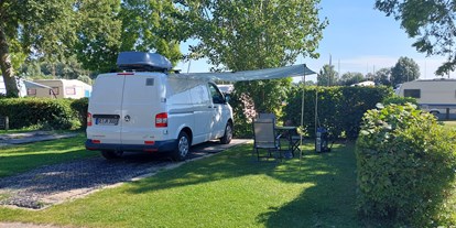 Motorhome parking space - WLAN: nur um die Rezeption vorhanden - Netherlands - Camping Vlietland