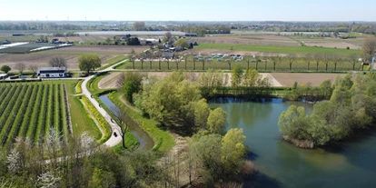 Reisemobilstellplatz - Umgebungsschwerpunkt: am Land - Hurwenen - Camping de Fruitboom