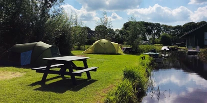 Place de parking pour camping-car - Wanneperveen - Mini-camping Het Waterhoentje