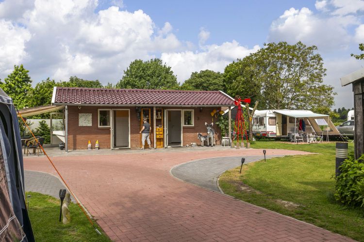 Wohnmobilstellplatz - Camping de Kei