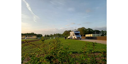 Parkeerplaats voor camper - Art des Stellplatz: eigenständiger Stellplatz - Winterswijk Miste - Boerderijcamping 't Katreel Haaksbergen