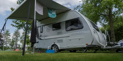Reisemobilstellplatz - Wohnwagen erlaubt - Etten-Leur - Kampeerplaats algemeen - Mini camping Ut Paradèske