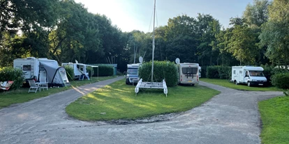 Parkeerplaats voor camper - Entsorgung Toilettenkassette - Noord-Holland - Jachthaven Waterland locatie Hemmeland