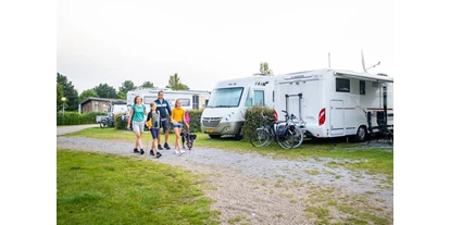 Reisemobilstellplatz - SUP Möglichkeit - Den Bommel - Camping 't Weergors
