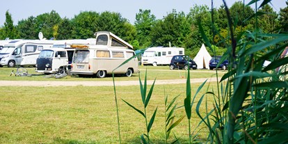 Motorhome parking space - SUP Möglichkeit - s-Gravenzande - Camping 't Weergors