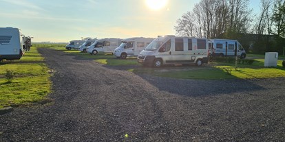 Motorhome parking space - Frischwasserversorgung - Enspijk - Camperplaats de Ganzeheuvel