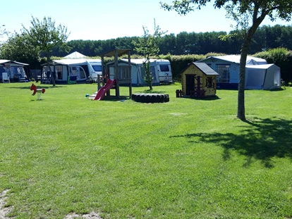 Motorhome parking space - Angelmöglichkeit - De Weere - De Gouwe Stek