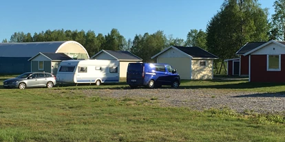 Parkeerplaats voor camper - Angelmöglichkeit - Sangis - Sangis Motell och Camping