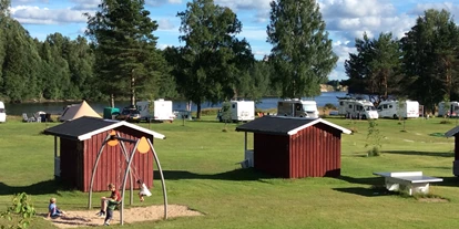 Parkeerplaats voor camper - öffentliche Verkehrsmittel - Råda - Storängens Camping, Stugor & Outdoor